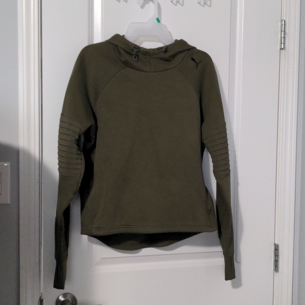 Puma sweater